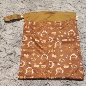 Brown Patterned Wet Bag Double Zippered Pocket
